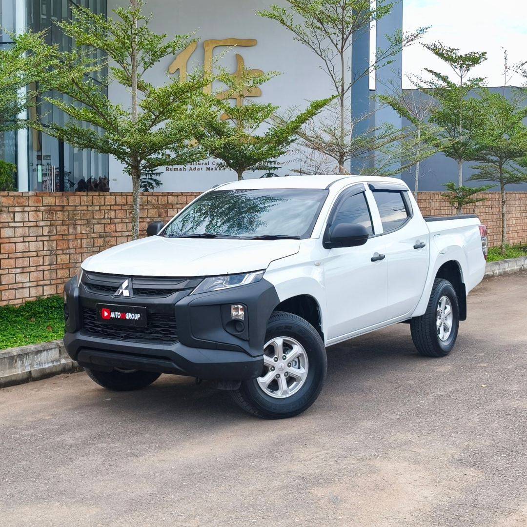 mitsubishi-new-triton-dc-hdx-double-cabin-2500-manual-double-cabin-4x4-diesel-white-2rows-2019-bg-8176-dj-3199