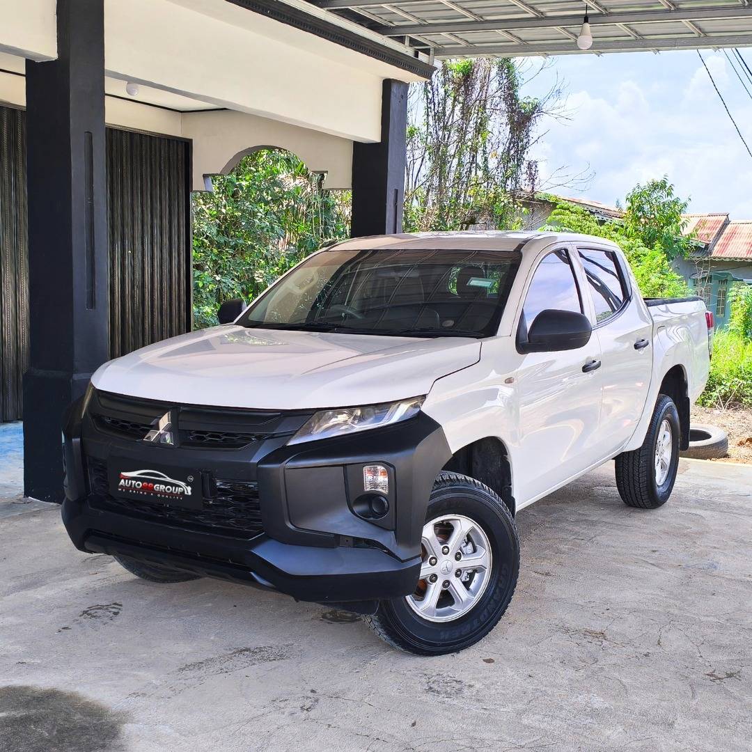 mitsubishi-new-triton-dc-hdx-double-cabin-2500-manual-double-cabin-4x4-diesel-white-2rows-2019-bg-8166-dj-3201