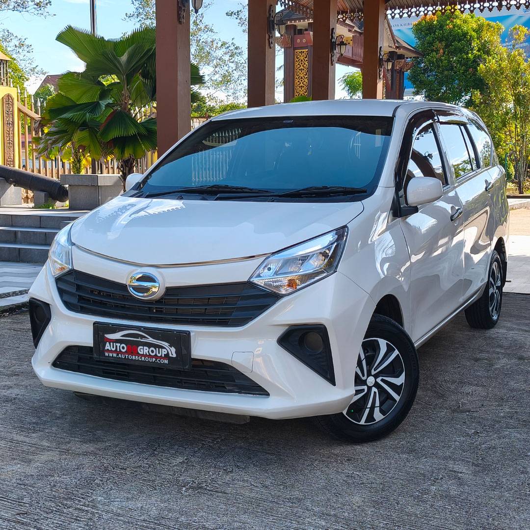 daihatsu-sigra-m-lcgc-1000-manual-minor-change-4x2-premium-white-3rows-2022-b-1634-ezg-3223