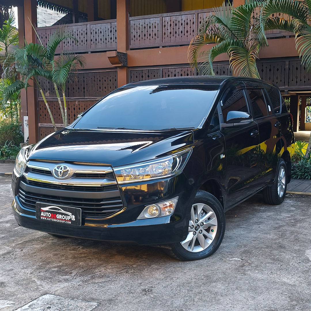 toyota-all-new-kijang-innova-g-mpv-2000-manual-luxury-4x2-premium-black-3rows-2019-b-2427-sie-3243