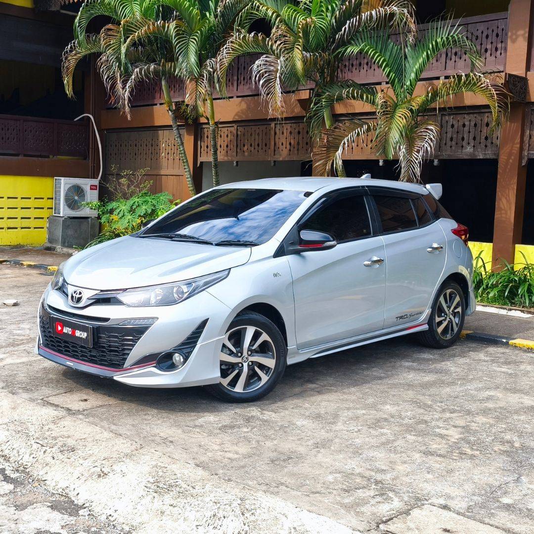 toyota-all-new-yaris-s-hatchback-1500-cvt-trd-sportivo-4x2-premium-silver-2rows-2018-f-1861-rp-3306