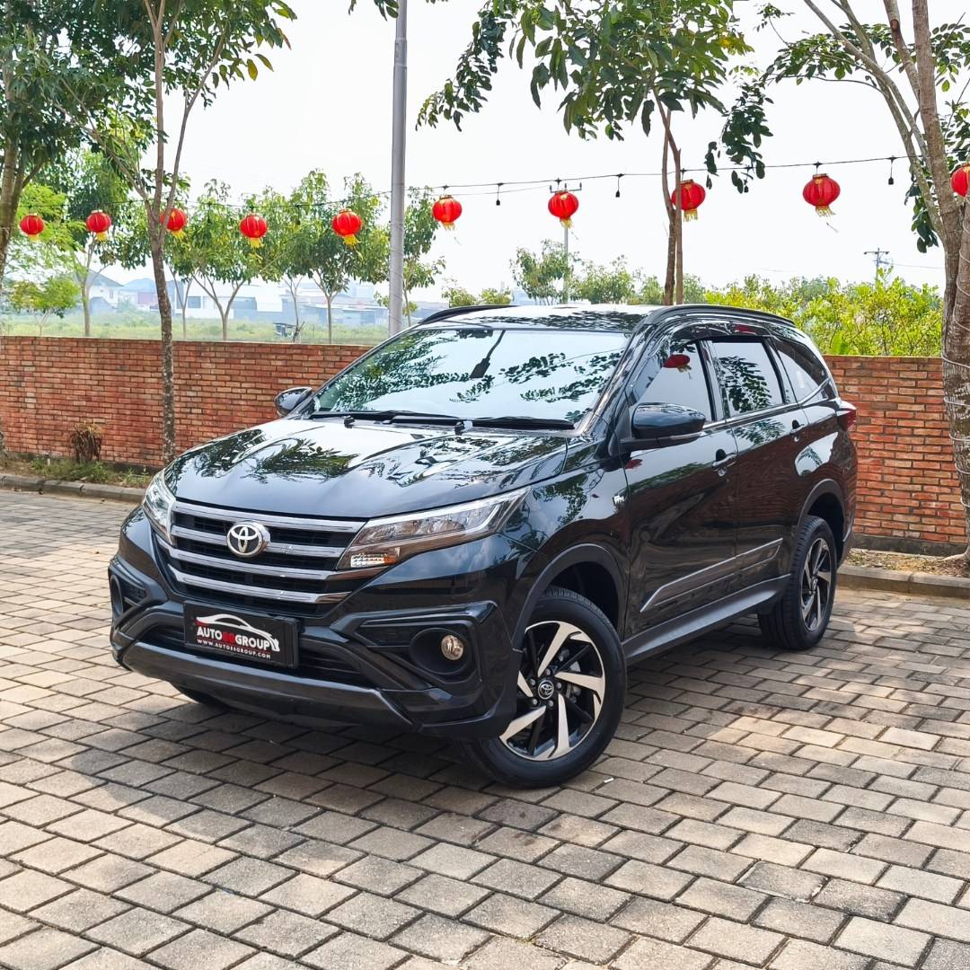 toyota-new-rush-s-mpv-1500-matic-gr-sport-4x2-premium-black-3rows-2022-b-2941-uzp-3365