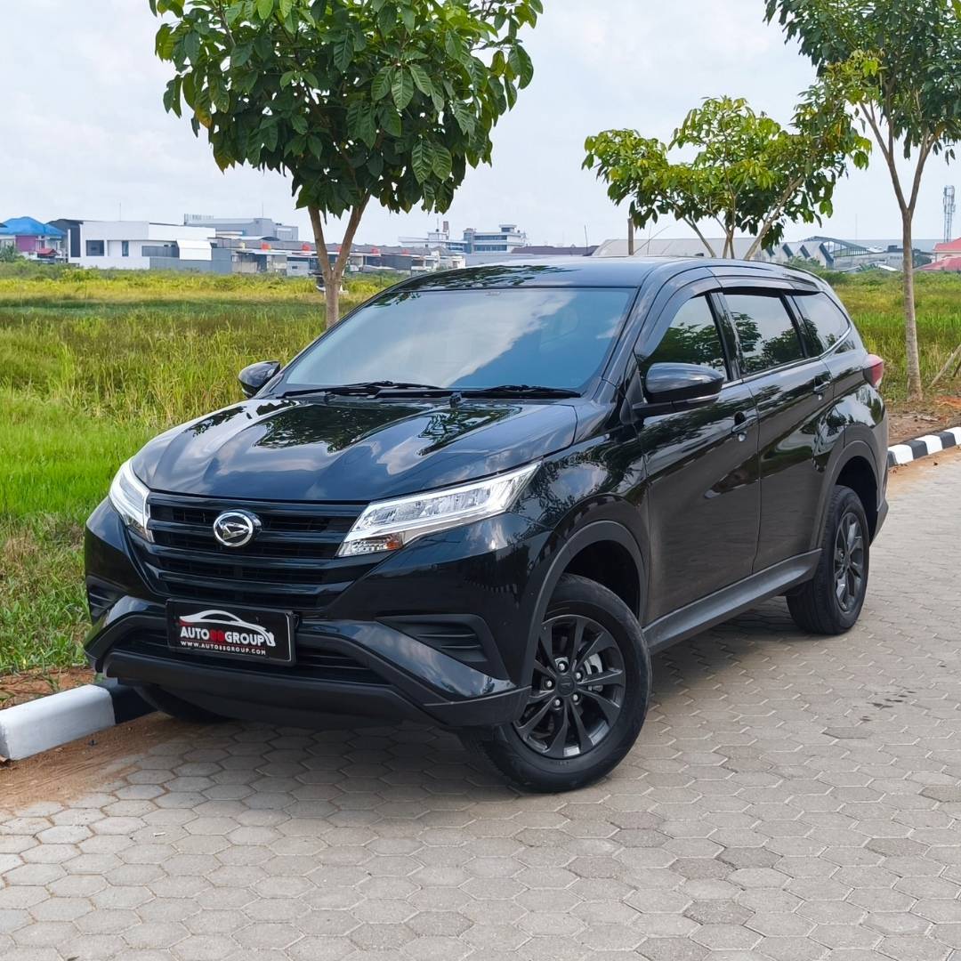 daihatsu-new-terios-x-suv-1500-manual-minor-change-4x2-premium-black-3rows-2023-bb-1483-df-3422