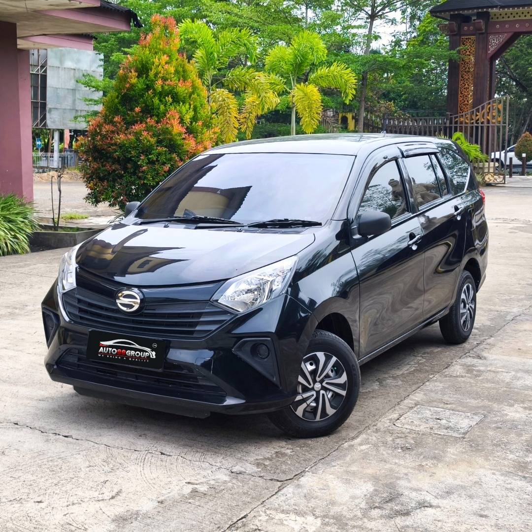 daihatsu-sigra-d-lcgc-1000-manual-minor-change-4x2-premium-black-3rows-2024-b-2616-pih-3510