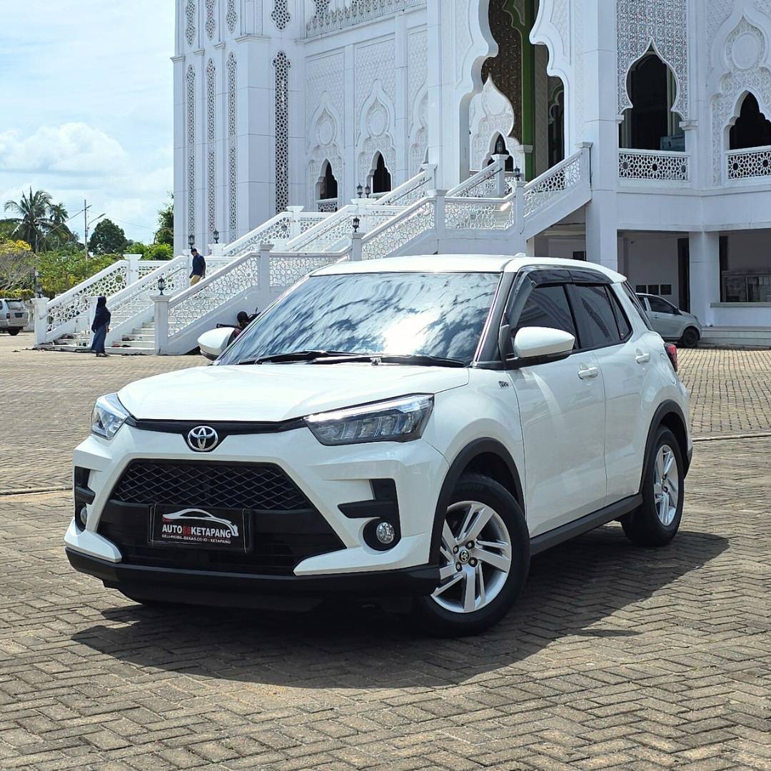 toyota-raize-g-low-suv-1200-cvt-4x2-premium-white-2rows-2022-b-2652-uzv-3516