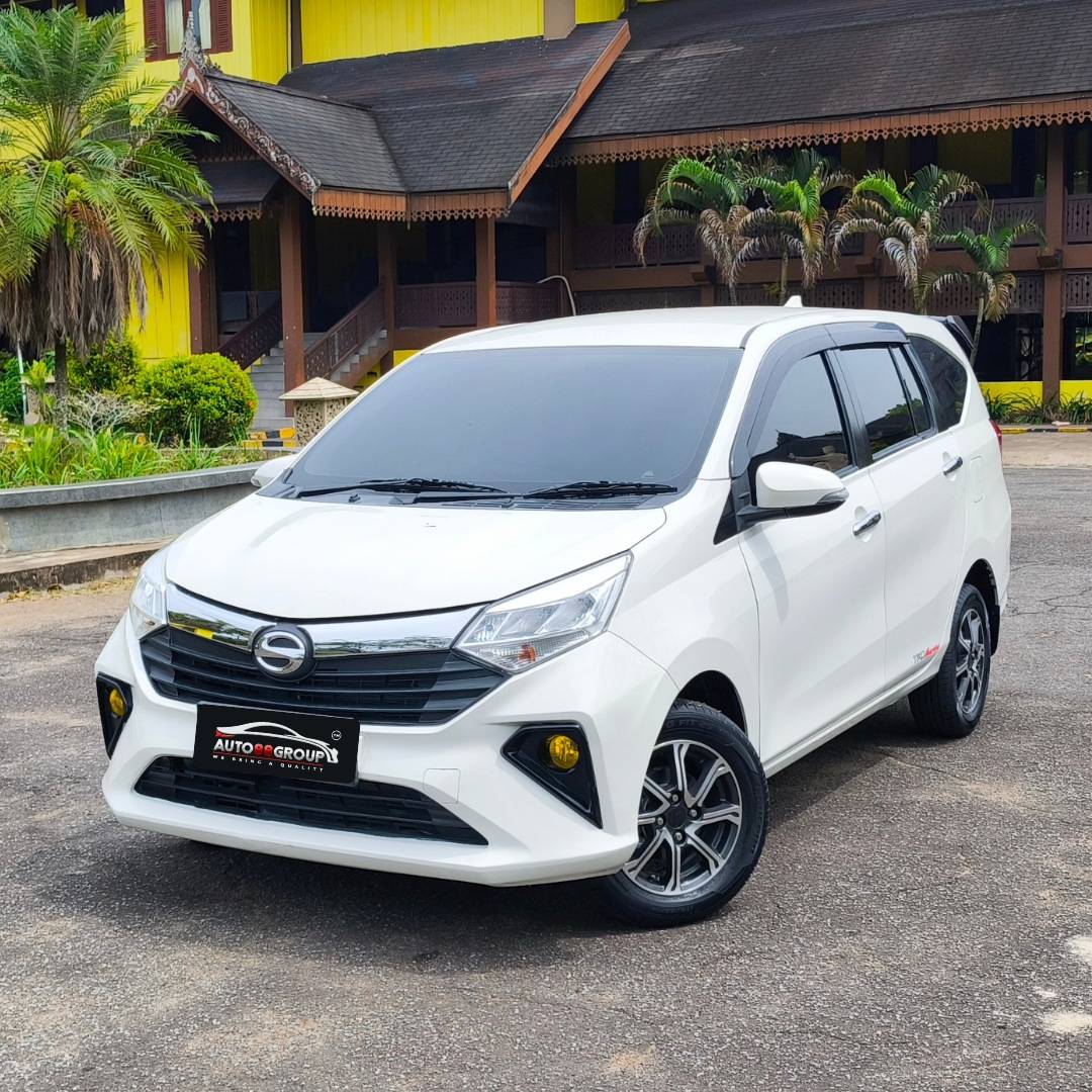 daihatsu-sigra-r-lcgc-1200-manual-4x2-premium-white-3rows-2019-b-2474-ffi-3523