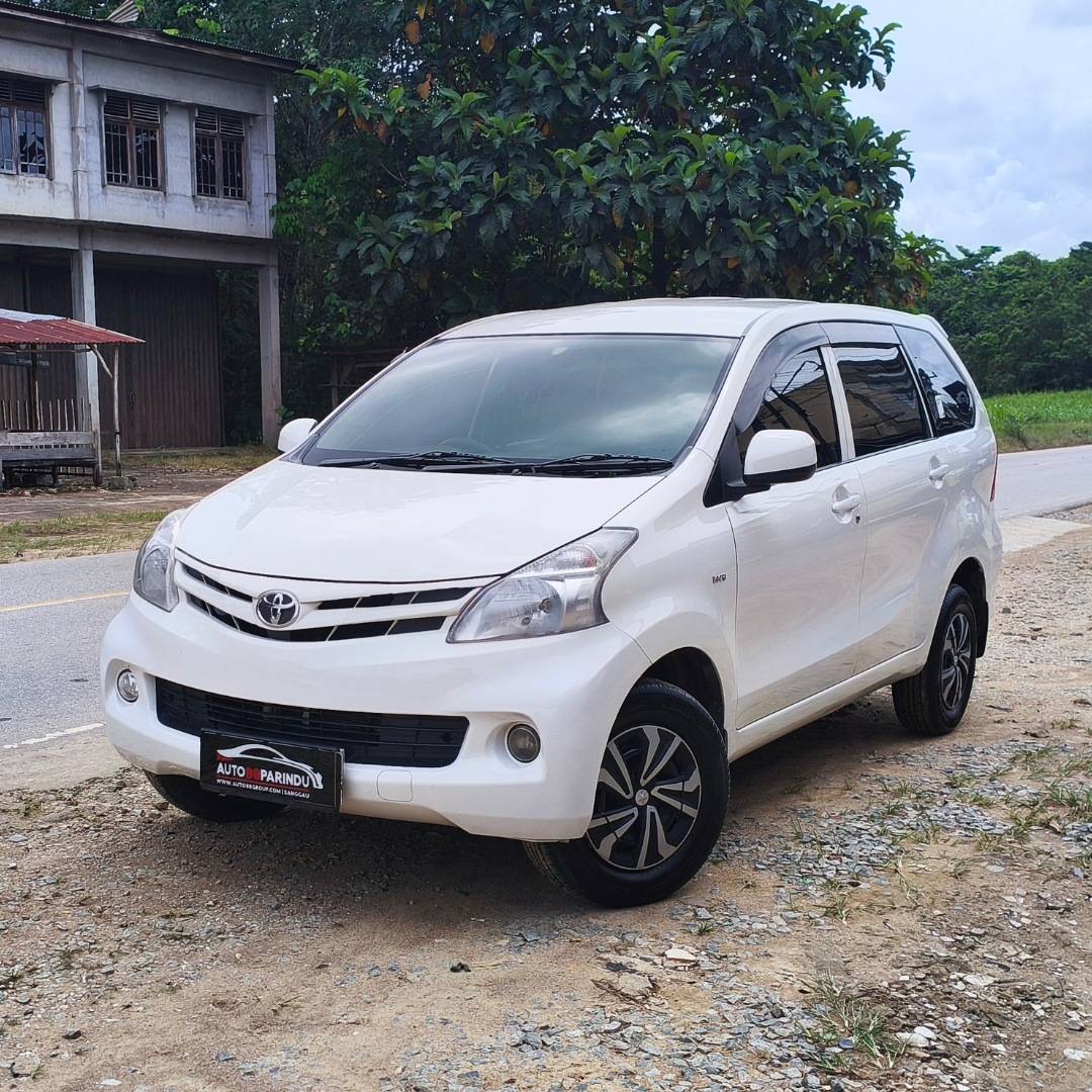 toyota-all-new-avanza-e-mpv-1300-manual-4x2-premium-white-3rows-2012-b-1244-vfm-3571